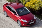 Ford Focus 1.6 TDCi 114 CV Titanium Turismo Rojo El&eacute;ctrico Exterior Frontal-Lateral-Cenital 4 puertas