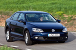 Volkswagen Jetta 1.6 TDI 105 CV BlueMotion Technology  Advance Turismo Azul Tempestad Metalizado Exterior Lateral-Frontal 4 puertas