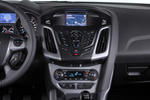 Ford Focus 1.6 TDCi 114 CV Titanium Turismo Interior Consola Central 4 puertas