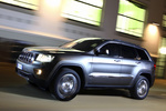 Jeep Grand Cherokee 3.0 V6 CRD Gama Grand Cherokee Todo terreno Dark Charcoal Pearl Exterior Frontal-Lateral 5 puertas