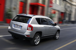 Jeep Compass 2.2 CRD 163 CV Limited Todo terreno Bright Silver Metallic Exterior Posterior-Lateral 5 puertas