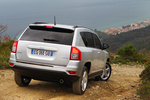 Jeep Compass 2.2 CRD 163 CV Limited Todo terreno Bright Silver Metallic Exterior Posterior-Lateral 5 puertas