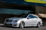 Mercedes-Benz Clase E E 63 AMG 557 CV E 63 AMG 557 CV Turismo Gris Iridio Metalizado Exterior Frontal-Lateral 4 puertas
