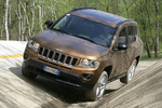 Jeep Compass 2.2 CRD 163 CV Limited Todo terreno Sunburst Orange Pearl Exterior Frontal-Lateral 5 puertas