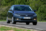 Volkswagen Passat 1.6 TDI 105 CV BlueMotion Technology Advance Turismo Gris Niebla Efecto Perla Exterior Lateral-Frontal 4 puertas