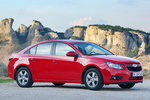 Chevrolet Cruze 1.8 141 CV LT Turismo Super Red Exterior Lateral-Frontal 4 puertas