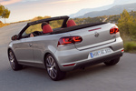 Volkswagen Golf  Cabrio 1.6 TDI CR BMT 105 CV Gama Golf Cabrio Descapotable Plata Tungsteno metalizado Exterior Posterior-Lateral 2 puertas