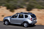 Dacia Duster dCi 85 CV 4x2 Laureate con Pack Look Todo terreno Gris Platino Exterior Lateral-Cenital 5 puertas