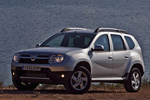 Dacia Duster dCi 85 CV 4x2 Laureate con Pack Look Todo terreno Gris Platino Exterior Frontal-Lateral 5 puertas
