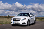 Chevrolet Cruze 2.0 VCDi 163 CV LT Turismo Olympic White Exterior Frontal-Lateral 4 puertas