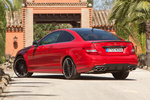 Mercedes-Benz Clase C C 63 AMG coup&eacute; con paquete &laquo;Performance AMG&raquo; y &laquo;Exterior de carbono AMG&raquo; AMG Coup&eacute; Rojo &Oacute;palo Exterior Lateral-Posterior 2 puertas