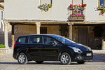 Peugeot 5008 1.6 HDi 112 FAP CMP Premium Monovolumen Negro Perla Nera Exterior Lateral 5 puertas