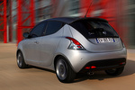 Lancia Ypsilon Gama Ypsilon Gama Ypsilon Turismo Bicolor Gris Piombo/Gris Argento Exterior Lateral-Posterior 5 puertas