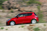 Suzuki Swift 1.3 D 75 CV GL+ Turismo Rojo Bright Exterior Lateral 3 puertas