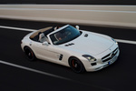 Mercedes-Benz SLS AMG SLS AMG Roadster 571 CV Gama SLS AMG Roadster Descapotable Blanco M&iacute;stico 2 Exterior Frontal-Lateral-Cenital 2 puertas