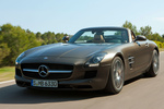 Mercedes-Benz SLS AMG SLS AMG Roadster 571 CV Gama SLS AMG Roadster Descapotable Gris Monza Magno AMG Exterior Frontal-Lateral 2 puertas