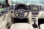 Volkswagen Tiguan 2.0 TDI 170 CV 4Motion Gama Tiguan Todo terreno Interior Salpicadero 5 puertas