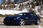 Ferrari FF V12 660 CV Gama FF Coup&eacute; Azul Mirabeau Exterior Frontal-Lateral 3 puertas