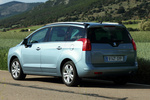 Peugeot 5008 2.0 HDI 163 aut Premium Monovolumen Azul Philae Exterior Posterior-Lateral 5 puertas
