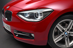 BMW Serie 1 118i Sport Line Turismo Karmesinrot Exterior Faro 5 puertas
