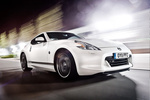 Nissan 370Z V6 3.7 328 CV GT-Edition (2011) GT-Edition (2011) Coup&eacute; Brillant White Exterior Frontal-Lateral 3 puertas
