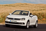 Volkswagen Eos 2.0 TDI 140 CV DPF BlueMotion Technology DSG Excellence Descapotable Blanco Candy Exterior Frontal-Lateral 2 puertas