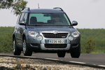 Skoda Yeti GreenLine 1.6 TDI 105 CV GreenLine Todo terreno Gris Platino Exterior Lateral-Frontal 5 puertas