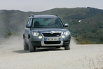 Skoda Yeti GreenLine 1.6 TDI 105 CV GreenLine Todo terreno Gris Platino Exterior Frontal 5 puertas
