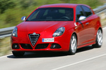 Alfa Romeo Giulietta 1.7 TBi 235 CV Quadrifoglio Verde Turismo Rojo Alfa Exterior Frontal-Lateral 5 puertas