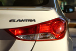 Hyundai Elantra Gama Elantra Gama Elantra Turismo Exterior Pilotos 4 puertas