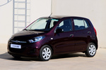 Hyundai i10 Gama i10 Gama i10 Turismo Blushing Red Exterior Frontal-Lateral 5 puertas