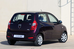 Hyundai i10 Gama i10 Gama i10 Turismo Blushing Red Exterior Posterior-Lateral 5 puertas