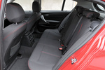 BMW Serie 1 118i Sport Line Turismo Interior Asientos 5 puertas