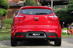 KIA Rio Gama Rio Gama Rio Turismo Signal Red Exterior Posterior 5 puertas