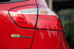 KIA Rio Gama Rio Gama Rio Turismo Signal Red Exterior Pilotos 5 puertas