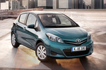 Toyota Yaris Gama Yaris Gama Yaris Turismo Turquesa Egeo Exterior Lateral-Frontal 5 puertas