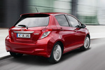 Toyota Yaris Gama Yaris Gama Yaris Turismo Rojo Fuego Exterior Posterior-Lateral 5 puertas