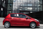 Toyota Yaris Gama Yaris Gama Yaris Turismo Rojo Fuego Exterior Lateral 5 puertas