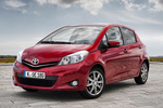 Toyota Yaris Gama Yaris Gama Yaris Turismo Rojo Fuego Exterior Frontal-Lateral 5 puertas