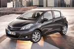 Toyota Yaris Gama Yaris Gama Yaris Turismo Gris Grafito Exterior Frontal-Lateral 5 puertas