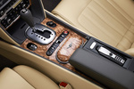 Bentley Continental GTC W12 575 CV Gama Continental GTC Descapotable Interior Consola Central 2 puertas