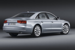 Audi A8 A8 hybrid A8 hybrid Turismo Plata Hielo Metalizado Exterior Posterior-Lateral 4 puertas