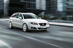 SEAT Exeo 2.0 TSI 211 CV Gama Exeo ST Turismo familiar Blanco Nevada Exterior Frontal-Lateral 5 puertas