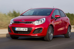 KIA Rio Gama Rio Gama Rio Turismo Signal Red Exterior Frontal-Lateral 5 puertas