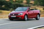 Volkswagen Golf  Cabrio 1.6 TDI CR BMT 105 CV Advance Descapotable Rojo atardecer metalizado Exterior Frontal-Lateral 2 puertas