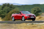Volkswagen Golf  Cabrio 1.6 TDI CR BMT 105 CV Advance Descapotable Rojo atardecer metalizado Exterior Lateral-Frontal 2 puertas