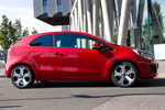 KIA Rio Gama Rio Gama Rio Turismo Signal Red Exterior Lateral 3 puertas
