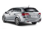 Toyota Avensis Gama Avensis Gama Avensis Turismo familiar Plata Exterior Posterior-Lateral 5 puertas