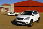 SsangYong Korando D20T 4x4 175 CV Limited Todo terreno Grand White Exterior Frontal-Lateral 5 puertas