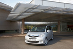Subaru Trezia 1.3i 99 CV 1.3i Monovolumen Silver Metallic Exterior Frontal-Lateral 5 puertas